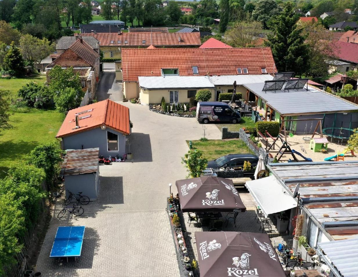 Penzion Kotvas Milovice  Exterior foto